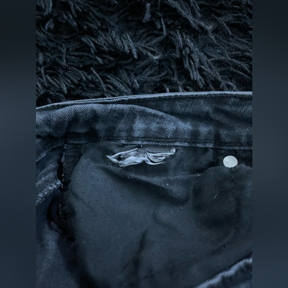 !!! SOLD !!! Rue 21 Black Ripped Mid-Rise Skinny Jeans Size 6 - Picture 8 of 8